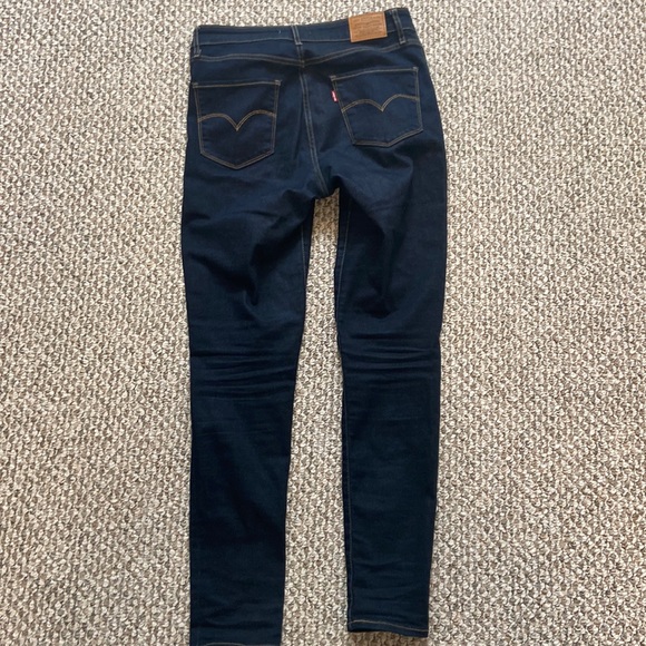 Levi’s Dark Denim High Rose 721 Jeans - Picture 2 of 8